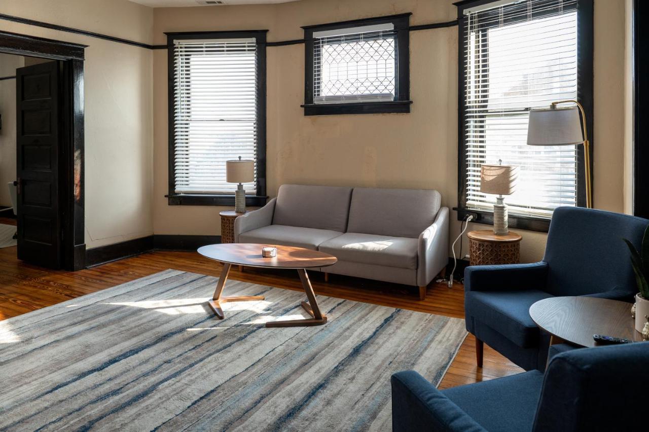 Updated 3 Bedroom Unit With Balcony! Cape Girardeau Esterno foto