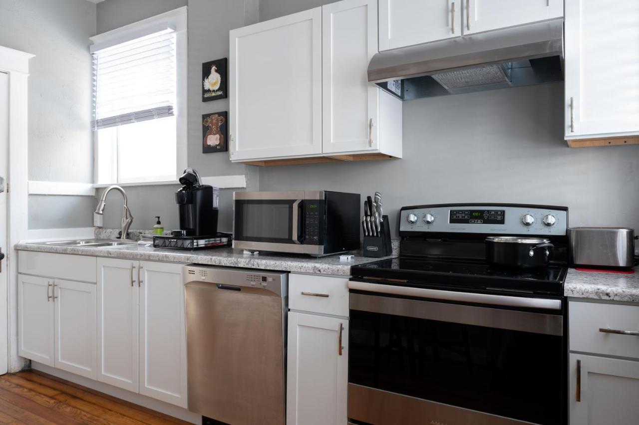 Updated 3 Bedroom Unit With Balcony! Cape Girardeau Esterno foto